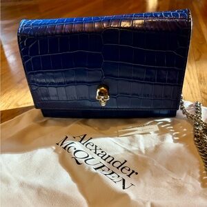 Alexander McQueen Crossbody Handbag Purse Excellent condition